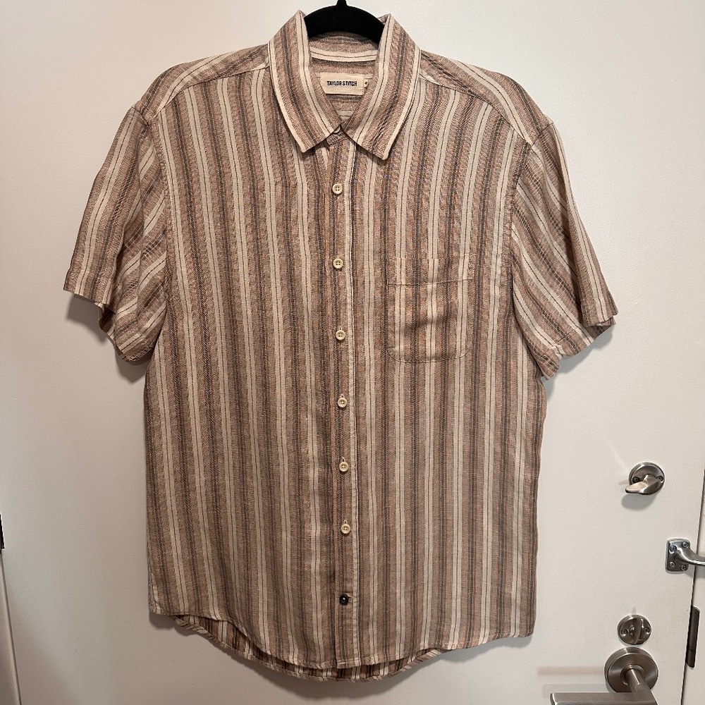 Taylor Stitch: The Short Sleeve California in Desert Shadow Stripe (M, size 40)